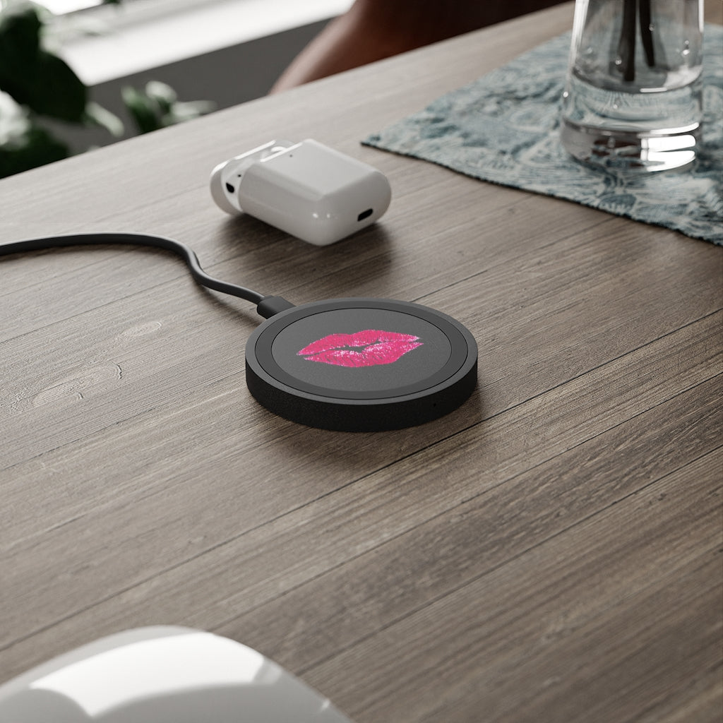 Lushes (Kiss) Quake Wireless Charging Pad